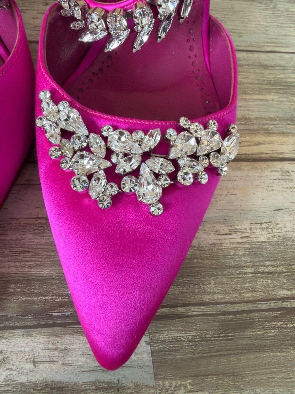 Manolo Blahnik Lurum 90 Pink Satin Crystal Mule Heels w/Box & COA EU 40/US 9-9.5 - Picture 16 of 16